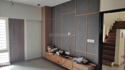 Bedroom Image of 2700 Sq.ft 4 BHK Villa for rent in Shilaj Ahmedabad for Rs. 44000