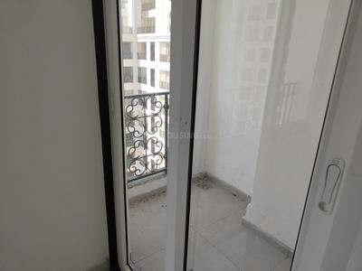 Bathroom Image of 2200 Sq.ft 4 BHK Apartment / Flat for rent in Ratnam Gardenbay, Sama Savli Vadodara for Rs. 45000