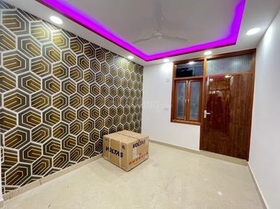 Bedroom Image of 650 Sq.ft 2 BHK Builder Floor for sale in Govindpuri New Delhi for Rs. 4200000