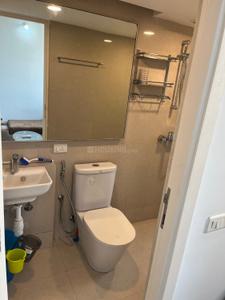 Bathroom Image of 320 Sq.ft 1 RK Studio for rent in Hiranandani Solitaire, Thane West Thane for Rs. 37000