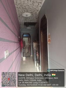 Balcony Image of 450 Sq.ft 6 BHK Independent House for sale in Mithapur New Delhi for Rs. 8500000