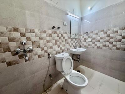 Image of 1700 Sq.ft 3.5 BHK Villa for rent in Amrapali Dream Valley, Noida Extension, Greater Noida for Rs. 29950