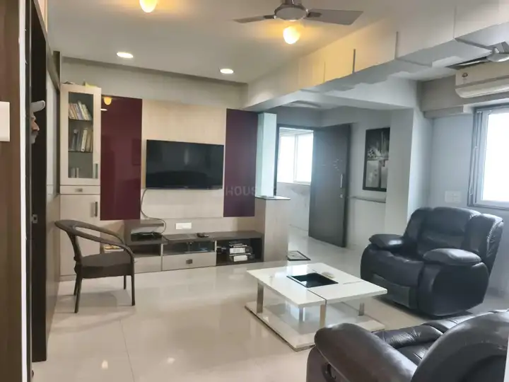 Swaraj Queensbay Main Image 1