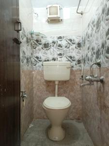Bathroom Image of 1500 Sq.ft 3 BHK Independent House for rent in Kodungaiyur West Chennai for Rs. 30000