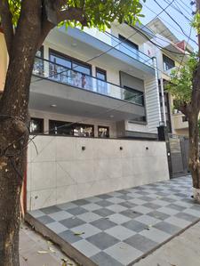 Image of 1800 Sq.ft 5 BHK Independent House for sale in Sector 41, Noida for Rs. 64000000