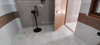 Bathroom Image of 500 Sq.ft 1.5 BHK Independent House for rent in Arjunganj Lucknow for Rs. 8000