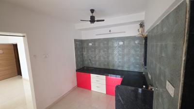 Kitchen Image of 585 Sq.ft 2 BHK Apartment / Flat for rent in Shraddha Passion, Vikhroli East Mumbai for Rs. 49000