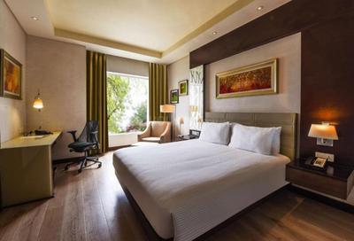 Bedroom Image of Annu pg in Sector 16, Gurgaon