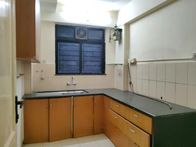 Kitchen Image of 950 Sq.ft 2 BHK Apartment / Flat for sale in Hiranandani Caviana, Hiranandani Estate Thane for Rs. 14000000