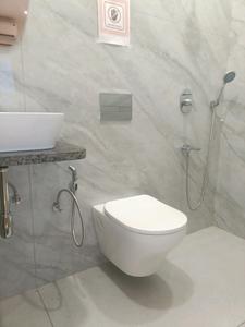 Twin Tower Attached Bathroom with Bedroom Two 4