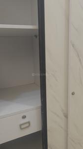 Bathroom Image of 720 Sq.ft 2 BHK Builder Floor for sale in Mukherjee Nagar New Delhi for Rs. 11500000