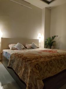 Bedroom Image of 1400 Sq.ft 2 BHK Builder Floor for rent in Doon Divine Aviral Snowveiw, Kishanpur Dehradun for Rs. 40000