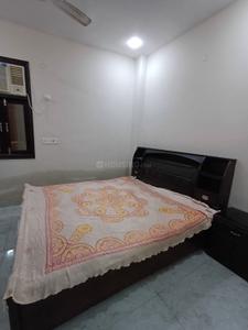 Bedroom Image of 680 Sq.ft 2 BHK Builder Floor for rent in Sant Nirankari Colony RWA, Mukherjee Nagar New Delhi for Rs. 30000