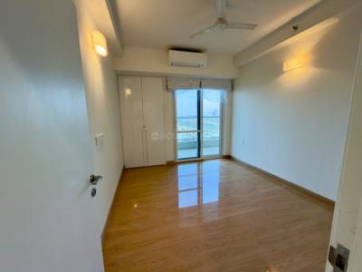 Bedroom Image of 1752 Sq.ft 2 BHK Apartment / Flat for sale in DLF One Midtown, Karampura New Delhi for Rs. 42500000