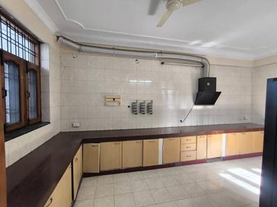 Kitchen Image of 4400 Sq.ft 3.5 BHK Builder Floor for rent in Sector 14 Faridabad for Rs. 45000