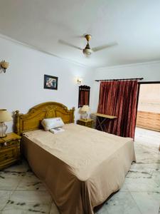 Bedroom Image of 4500 Sq.ft 3 BHK Builder Floor for sale in Anand Niketan New Delhi for Rs. 90000000