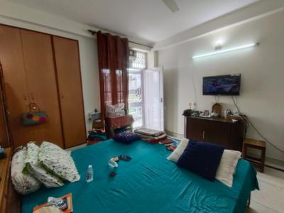 Bedroom Image of 2000 Sq.ft 2 BHK Builder Floor for rent in Surendra Home South City 1, Sector 41 Gurgaon for Rs. 52000