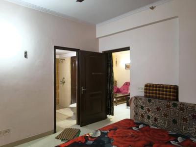 Bedroom Image of 1090 Sq.ft 2 BHK Apartment / Flat for sale in Paramount Symphony, Crossings Republik Ghaziabad for Rs. 10000000