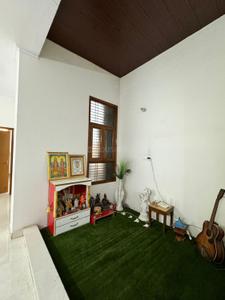 Bedroom Image of 3600 Sq.ft 8 BHK Independent House for sale in Kaushambi Ghaziabad for Rs. 65000000