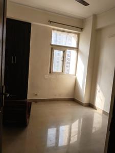 Bedroom Image of 900 Sq.ft 2 BHK Apartment / Flat for rent in Amrapali Castle, Chi V Greater Noida for Rs. 15000