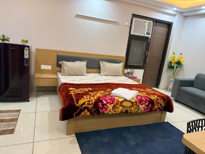 Bedroom Image of 500 Sq.ft 1 RK Builder Floor for rent in Vipul World, Sector 48 Gurgaon for Rs. 28000