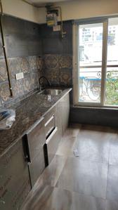 Kitchen Image of 600 Sq.ft 1 BHK Apartment / Flat for rent in Santacruz West Mumbai for Rs. 78000