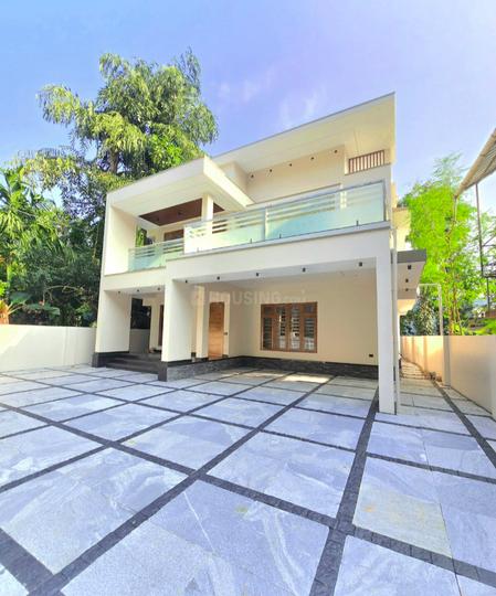 Pukkattupady Main Image 1