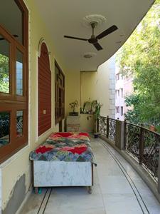 Bedroom One Image of 1782 Sq.ft 3 BHK Builder Floor for sale in Surya enclave, Paschim Vihar New Delhi for Rs. 32500000