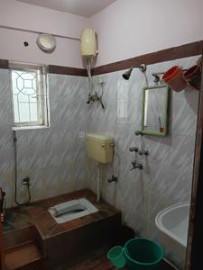 Bathroom Image of 826 Sq.ft 2 BHK Apartment / Flat for sale in College Street Kolkata for Rs. 8000000