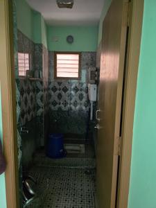 Bathroom Image of 1400 Sq.ft 3 BHK Apartment / Flat for rent in Pallikaranai Chennai for Rs. 25000