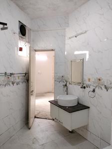 Common Bathroom Image of 2500 Sq.ft 4 BHK Apartment / Flat for sale in Badhwar Apartments, Sector 6 Dwarka New Delhi for Rs. 29800000