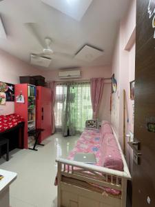 Bedroom Image of 640 Sq.ft 2 BHK Apartment / Flat for sale in Kabra Paradise, Andheri West Mumbai for Rs. 23000000