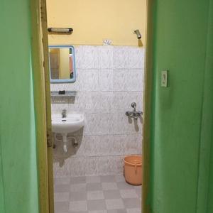 Common Bathroom Image of 900 Sq.ft 8 BHK Independent House for sale in Noida Extension Greater Noida for Rs. 8000000