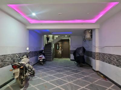 Car Garage Image of 402 Sq.ft 1 BHK Apartment / Flat for sale in Dwarka Mor New Delhi for Rs. 1850000