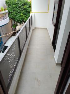 Balcony Image of 1200 Sq.ft 4 BHK Apartment / Flat for sale in Shastri Nagar Ghaziabad for Rs. 4700000