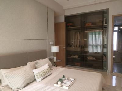 Bedroom Image of 976 Sq.ft 2 BHK Apartment / Flat for rent in Kalpataru Aura, Ghatkopar West Mumbai for Rs. 80000