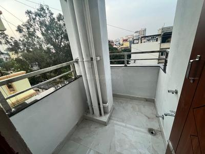 Balcony Image of 900 Sq.ft 1 BHK Apartment / Flat for rent in Halasuru Bengaluru for Rs. 30000