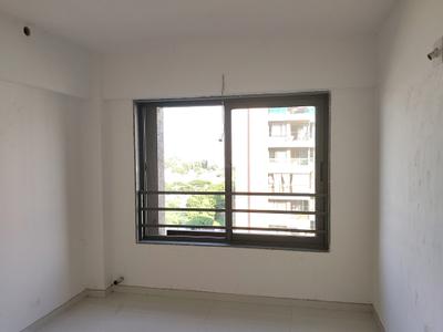 Bedroom Image of 1800 Sq.ft 3 BHK Apartment / Flat for rent in Bhadaj Ahmedabad for Rs. 25000