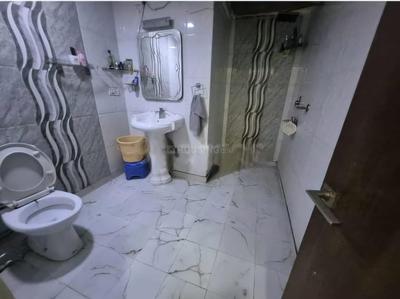 Bathroom Image of 1400 Sq.ft 3 BHK Apartment / Flat for sale in Swaraj Homes Surya Apartment Pocket A 11, Kalkaji Extension New Delhi for Rs. 17000000