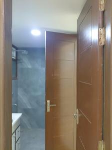 Common Bathroom Image of 1200 Sq.ft 3 BHK Apartment / Flat for sale in Sultanpur New Delhi for Rs. 8500000