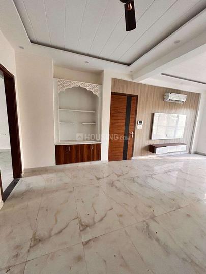 Sector 9 Main Image 1