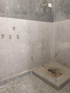 Common Bathroom Image of 2000 Sq.ft 4 BHK Builder Floor for sale in Rajendra Nagar Ghaziabad for Rs. 16000000
