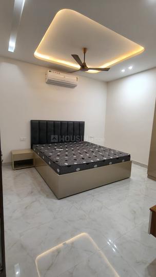 DLF Golf Course, Sector 42 Bedroom 1