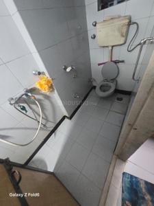Bathroom Image of 1000 Sq.ft 2 BHK Apartment / Flat for sale in Mulund East Mumbai for Rs. 16000000