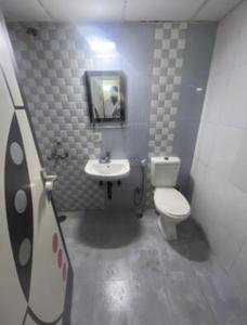 Image of 1246 Sq.ft 2 BHK Apartment / Flat for sale in Gaursons Hi Tech Grandeur 2, Sector 119, Noida for Rs. 12800000
