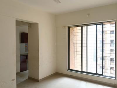Living Room Image of 634 Sq.ft 2 BHK Apartment / Flat for rent in Puraniks Tokyo Bay, Kasarvadavali Thane for Rs. 25000