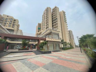 Image of 578 Sq.ft 2 BHK Apartment / Flat for sale in Signature Global Orchard Avenue , Sector 93, Gurgaon for Rs. 6800000