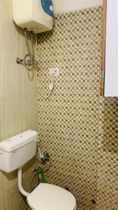 Bathroom Image of 1025 Sq.ft 2 BHK Apartment / Flat for sale in Aamra Valley Phase 2, Kolar Road Bhopal for Rs. 4200000