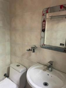 Bathroom Image of 1100 Sq.ft 3 BHK Apartment / Flat for rent in Shahdara New Delhi for Rs. 23000