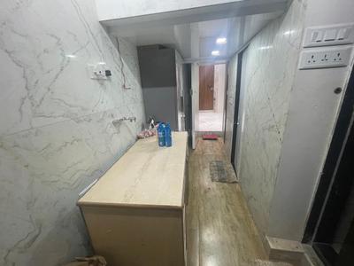 Kitchen Image of 550 Sq.ft 1 BHK Apartment / Flat for rent in Cumballa Hill Mumbai for Rs. 100000